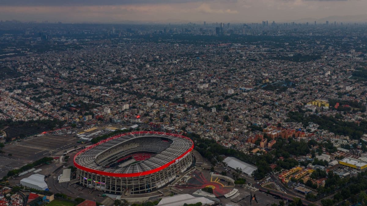 Empresas mexicanas adotam nomes novos em apoio à seleção