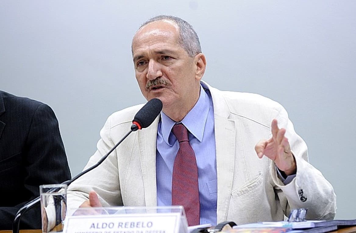 Democracia Cristã expulsa Aldo Rebelo após tensão interna