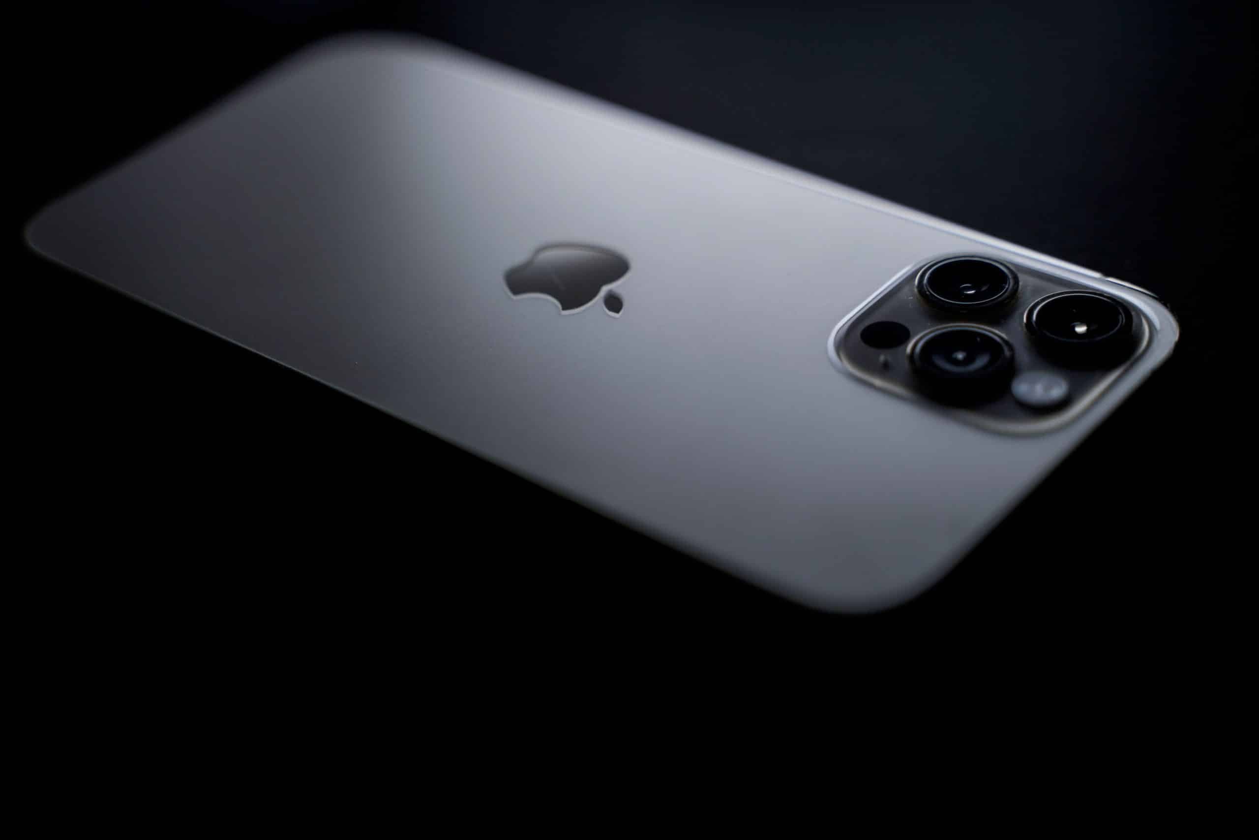 Apple lança vídeo ao vivo para emergências no Brasil