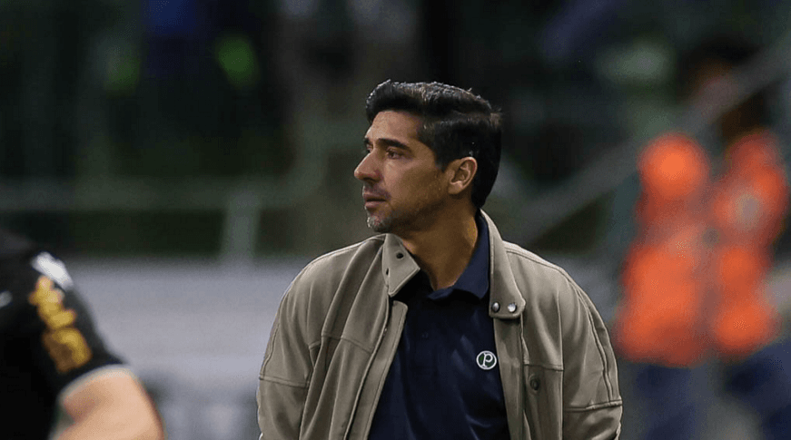 Abel Ferreira elogia equipe e destaca Giay em coletiva após clássico