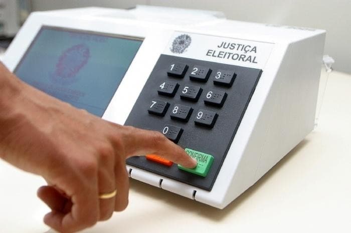 Eleições de 2026: governadores renunciam para candidaturas