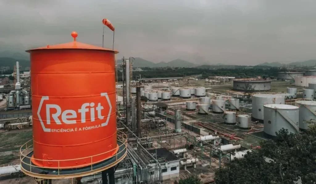 Justiça do Rio decreta falência de grupo Refit por irregularidades