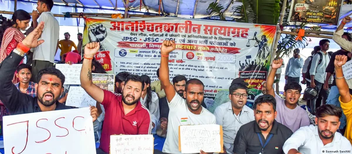 Protestos em Jharkhand por irregularidades em concursos públicos