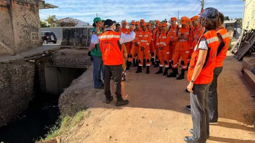 Bombeiros de Minas promovem capacitação em áreas de risco de BH