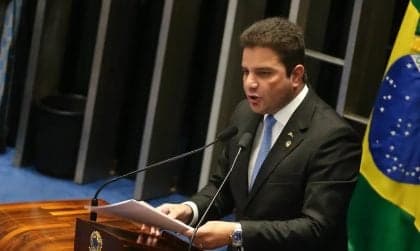 Gladson Camelí lidera intenções de voto para o Senado no Acre