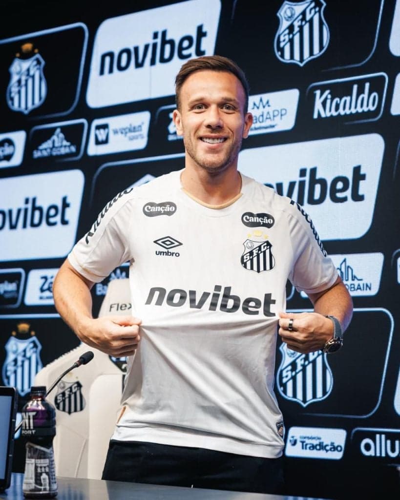 Arthur do Santos se lesionou e ficará fora das próximas partidas do Brasileiro