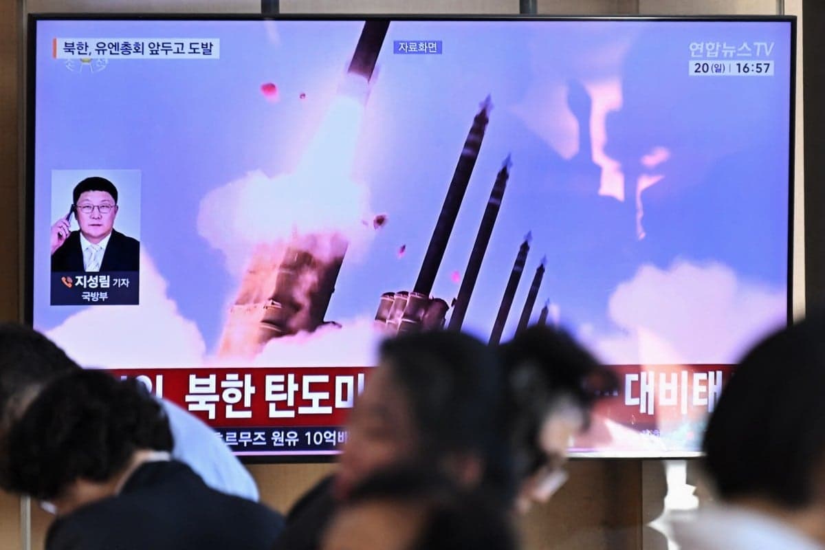 Coreia do Norte lança mísseis balísticos em direção ao Mar do Leste