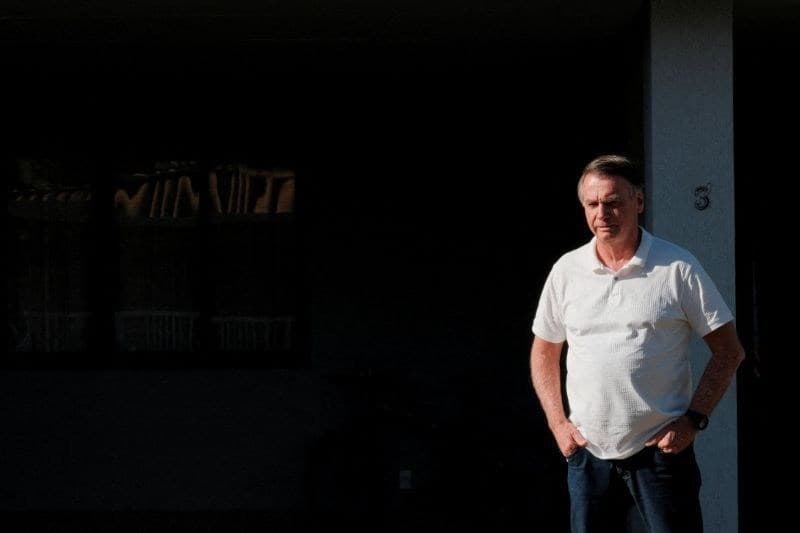 PGR defende veto a visitas políticas de Flávio Bolsonaro ao pai