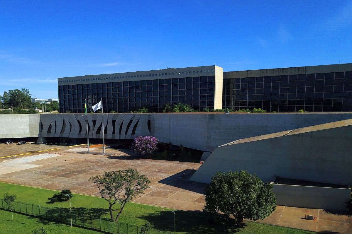 STJ elege nova presidência antecipada para biênio 2026-2028