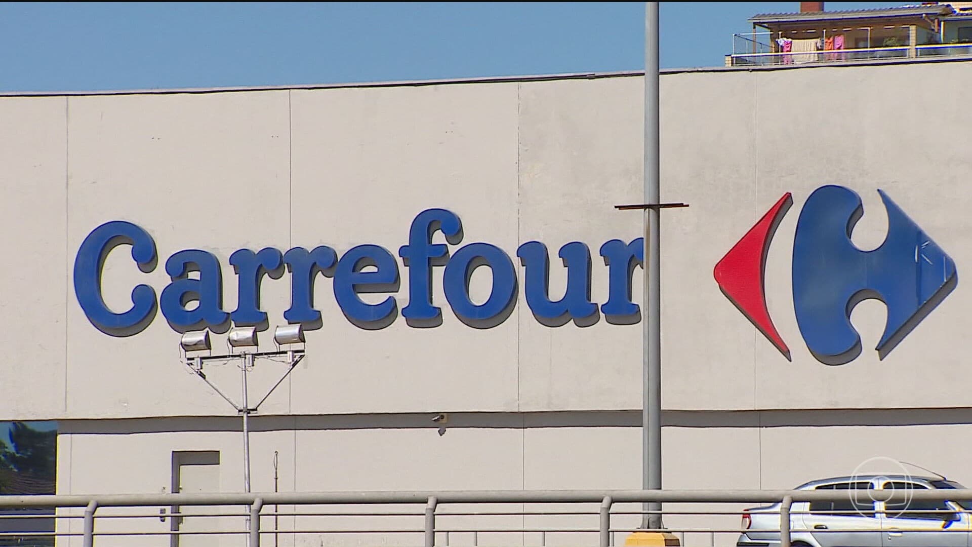 Carrefour Brasil vende 22 imóveis ao fundo Pátria Renda Urbana