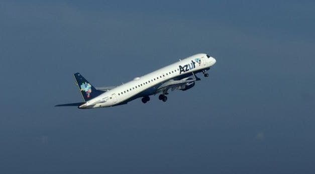 Avião da Azul retorna ao Galeão devido a problemas técnicos