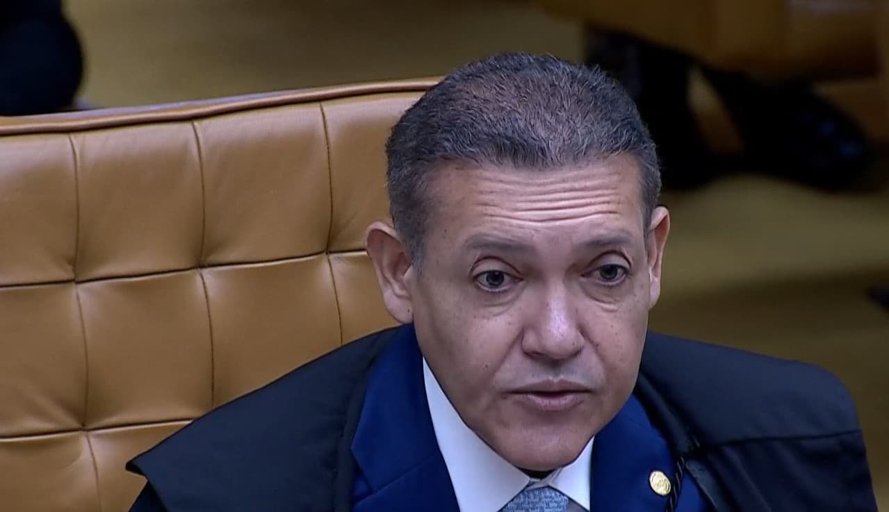 Senador apresenta pedido de impeachment contra Kassio Nunes Marques