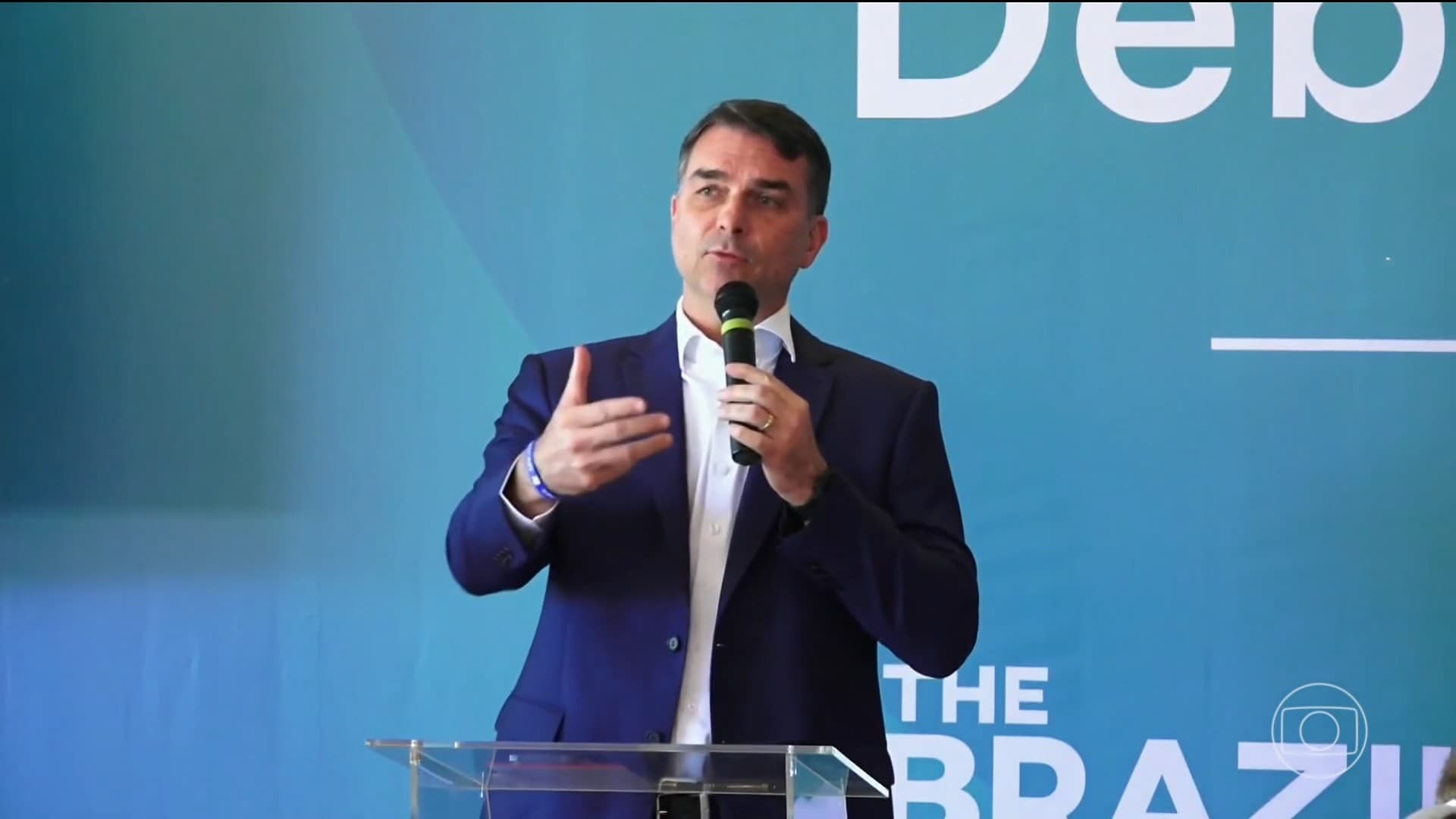 Flávio Bolsonaro defende eleições seguras e transparência no TSE