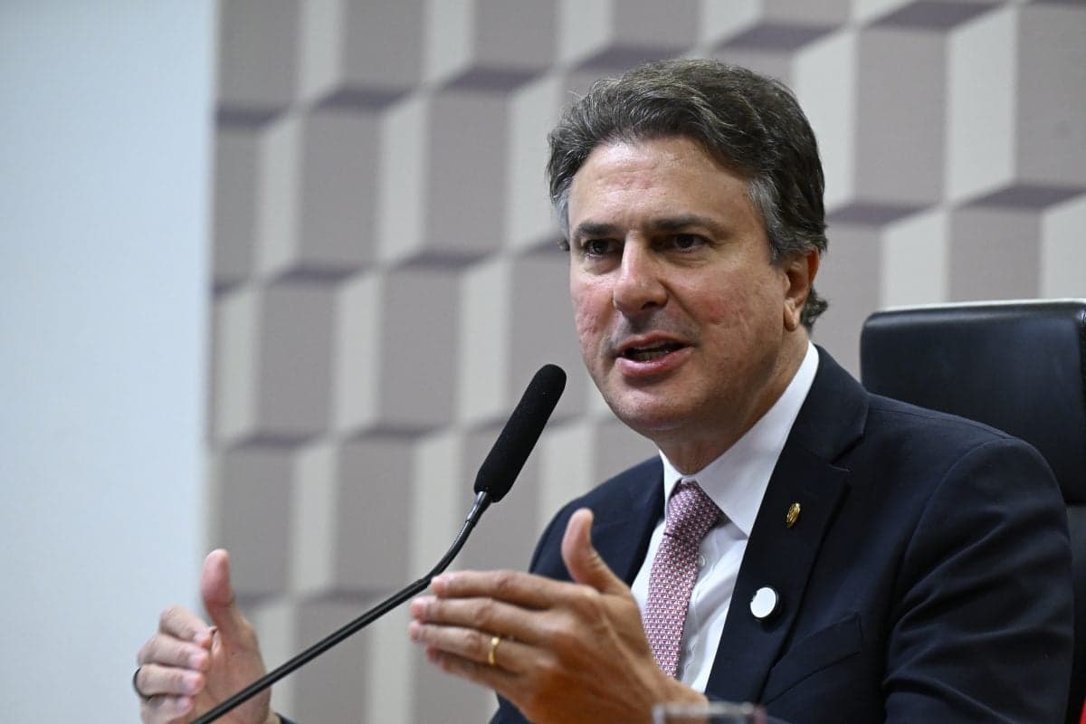 Supremo estabelece prazo para Camilo Santana responder a acusação