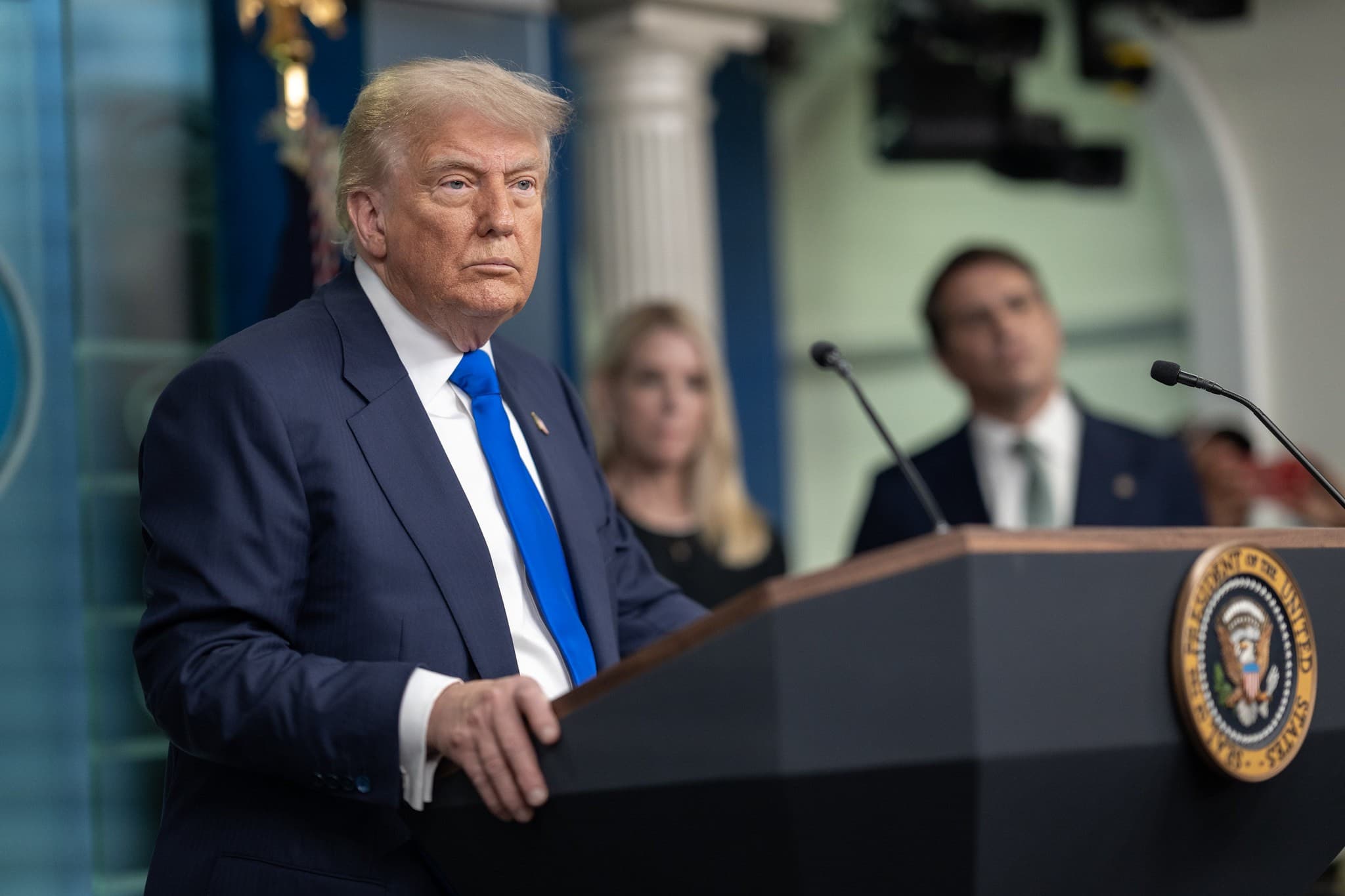 Trump ordena bloqueio no Estreito de Ormuz após reuniões com Irã