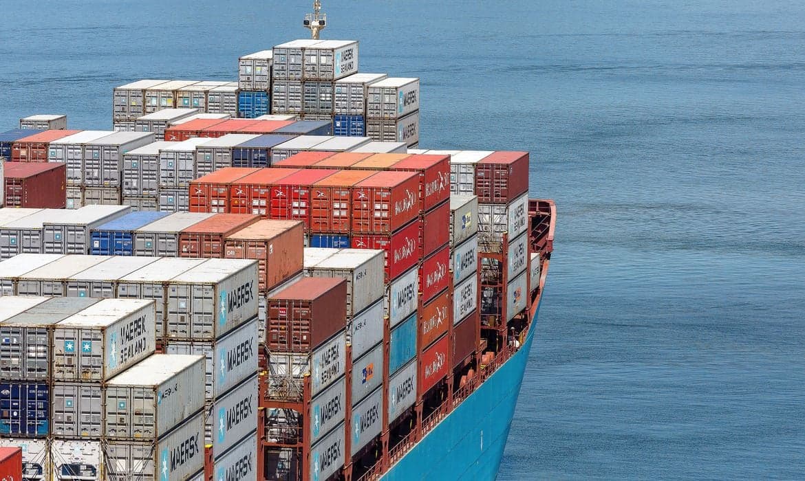 Superávit da balança comercial atinge US$ 7,64 bilhões em julho