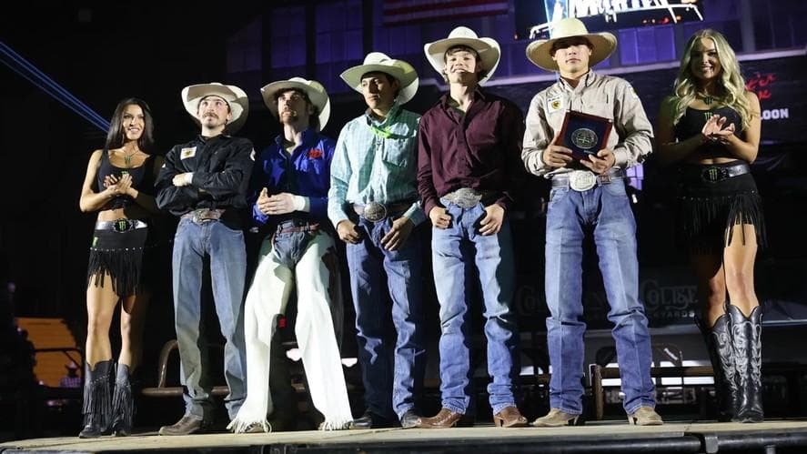 Brasileiro se destaca e garante lugar na final do Mundial de Rodeio