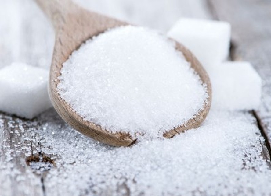 Preços do açúcar continuam em queda no início de maio, aponta Cepea