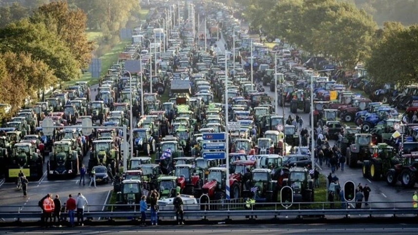 União Europeia reavalia restrição de pesticidas após protestos