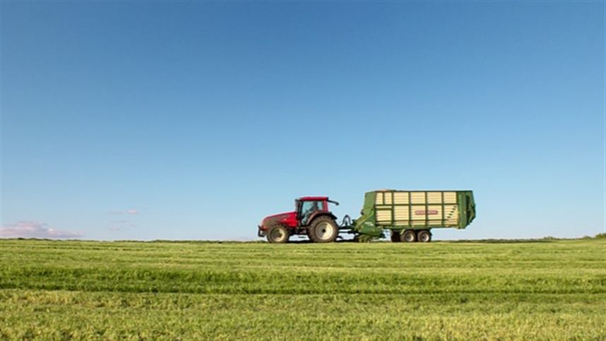 Consulta aberta para circulação de máquinas agrícolas no trânsito