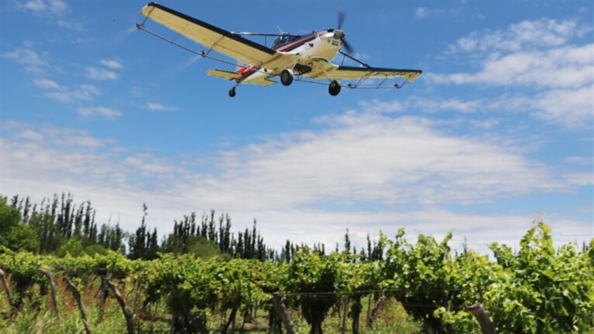 Pesquisa visa integração de avião agrícola com drone